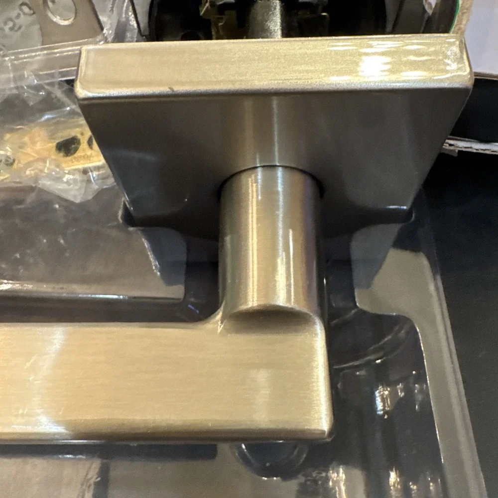 Kwikset Halifax‎ Square Hall/Closet Door lever Satin Nickel 97200-854